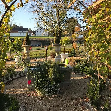 Apartahotel Landgut Zur Mühle 4*