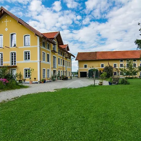 Landgut Zur Muehle Aparthotel Dorfen